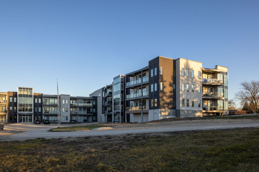 5429 Roblin Blvd. Roblin Grove Affinity Architecture Inc